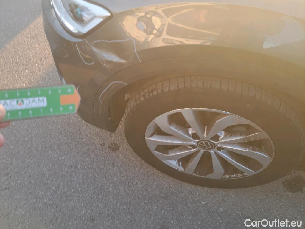  Volkswagen  T-ROC VOLKSWAGEN  / 2021 / 5P / todoterreno Life 2.0 TDI 85kW (115CV) (AC2) #43