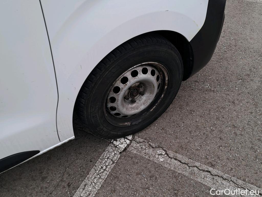  Opel  Vivaro OPEL  / 2019 / 4P / combi 1.5 Diésel 88kW (120CV) L Std Express #22