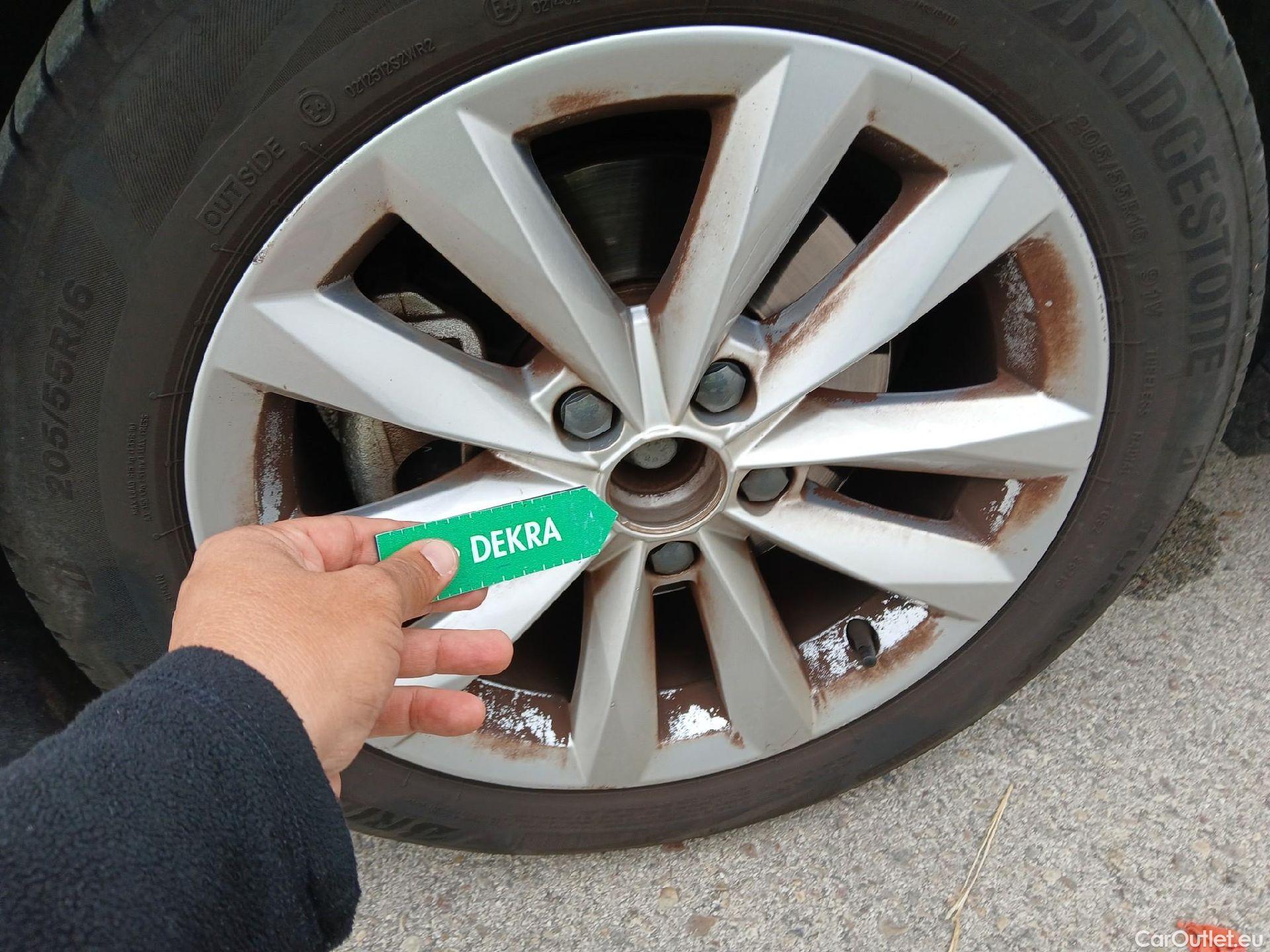  Audi  A3 AUDI  / 2020 / 5P / berlina con portón Sportback 30 TFSI 81kW (110CV) S tronic #2