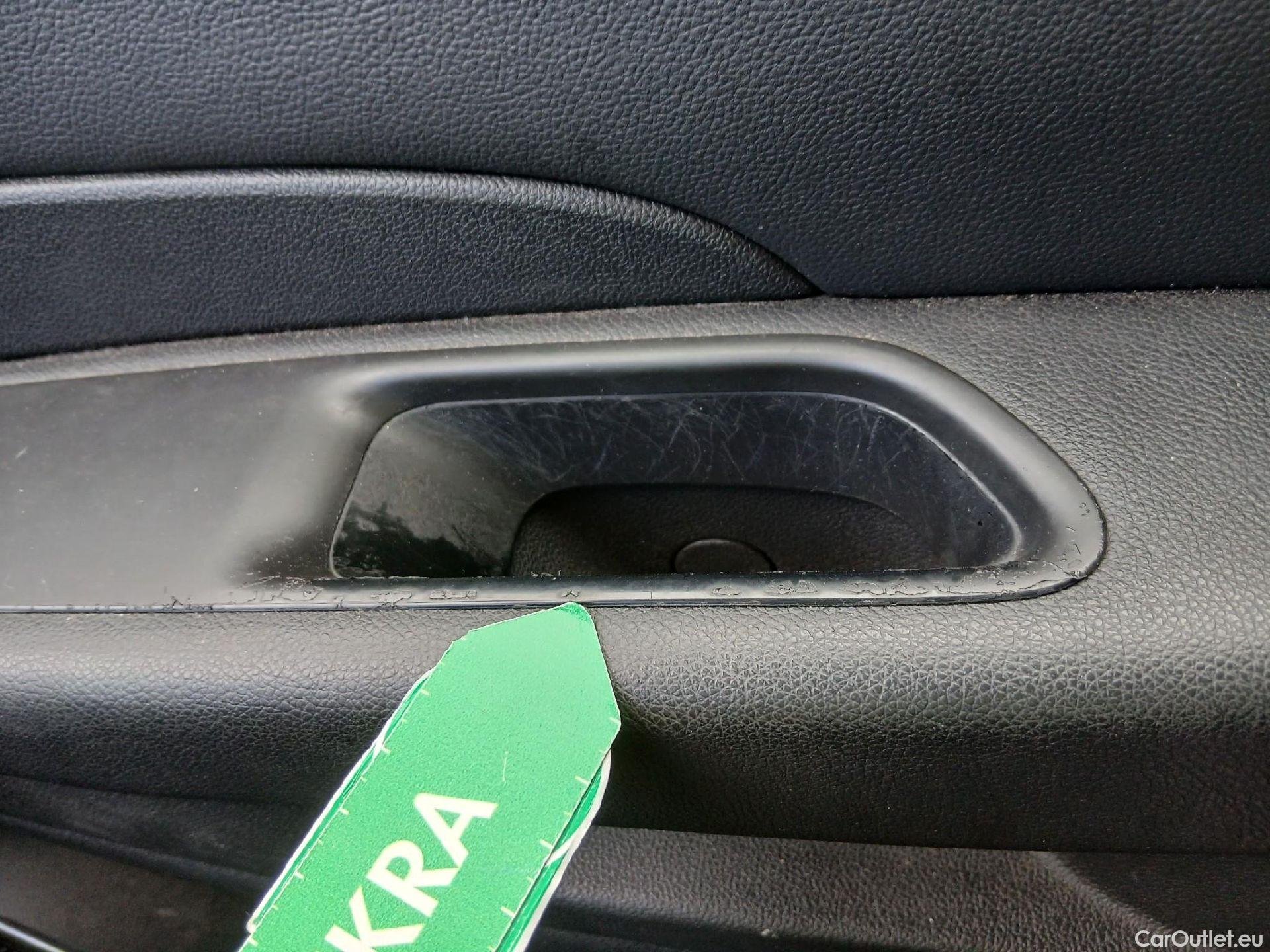  Renault  Captur  Zen 0.9 TCe 90CV MT5 E6 #63