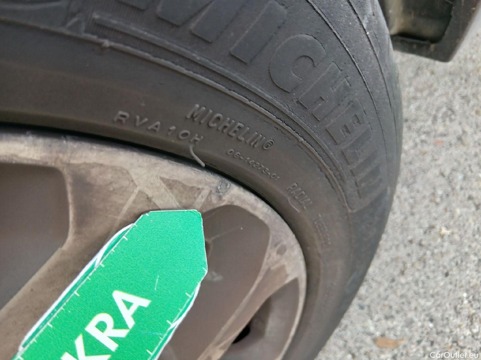  Renault  Captur  Zen 0.9 TCe 90CV MT5 E6 #8