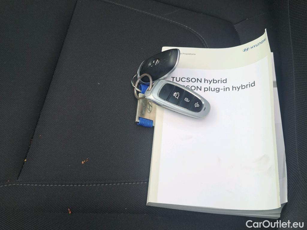  Hyundai  Tucson HYUNDAI  / 2020 / 5P / todoterreno 1.6 TGDI 169kW HEV Tecno Sky Auto #3