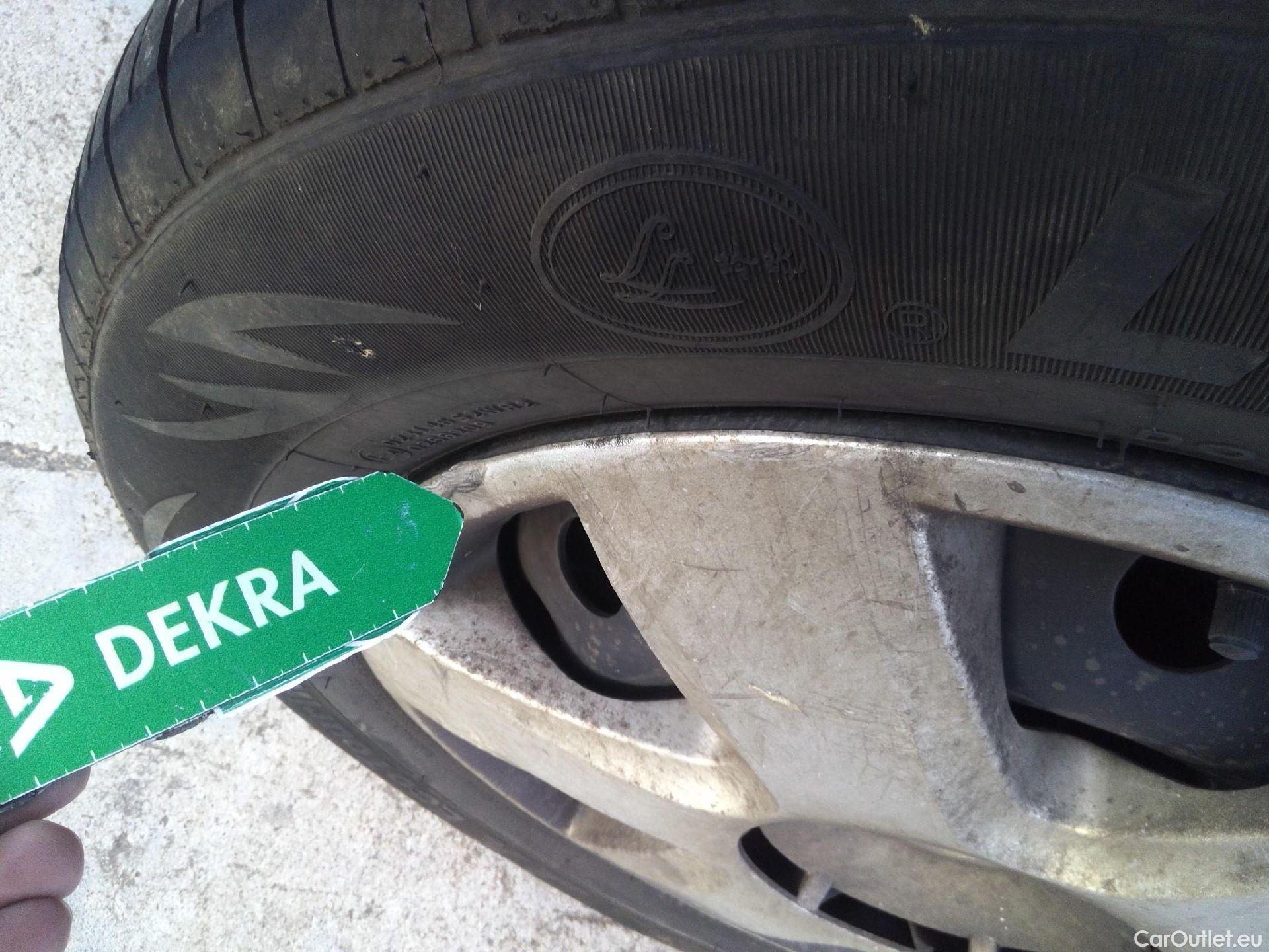  Nissan  NV200 NISSAN NV250 / 2019 / 4P / furgón 2pl 1.5dCi 70 kW (95 CV) L2H1 COMFORT #42