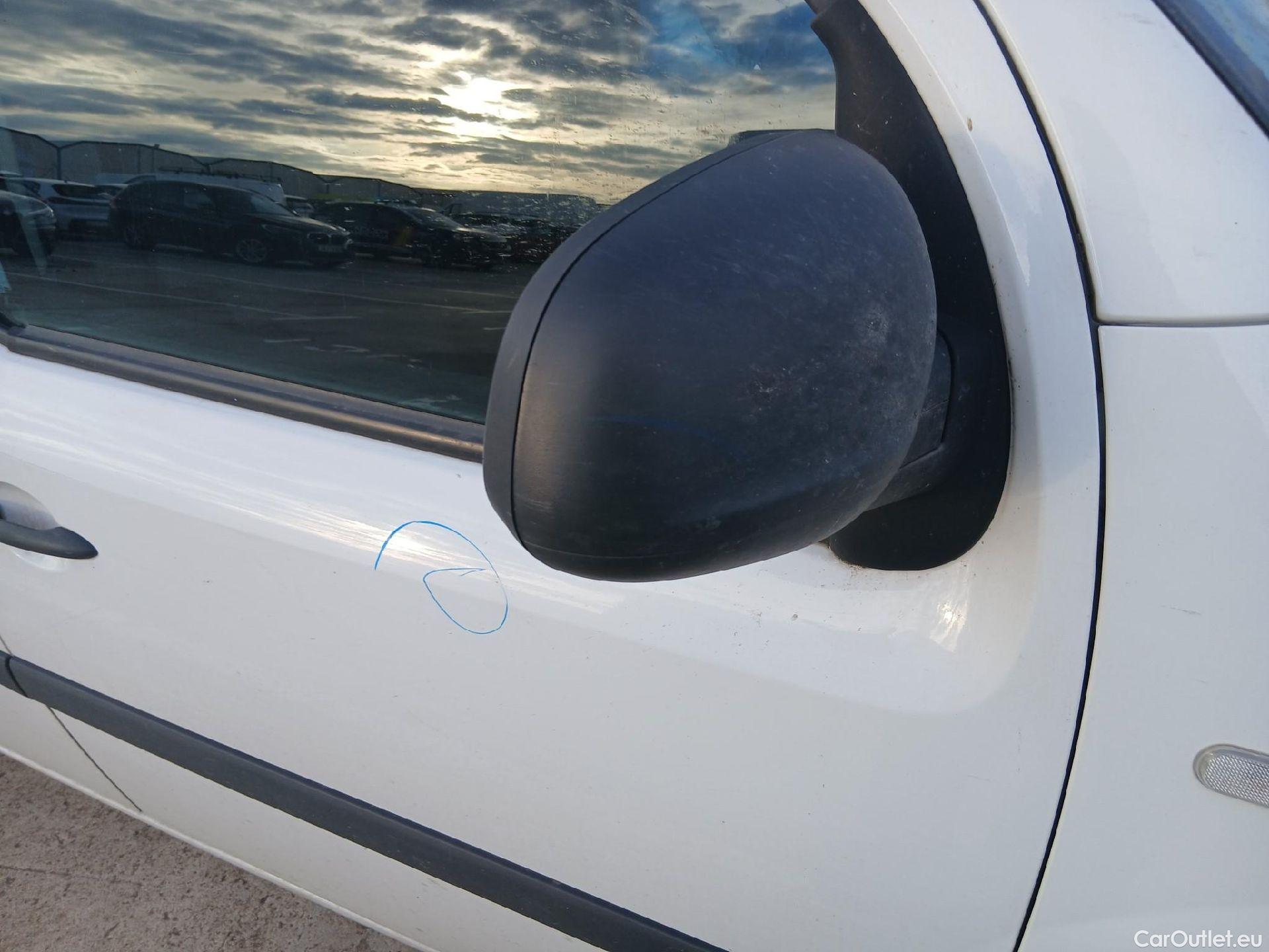  Nissan  NV200 NISSAN NV250 / 2019 / 4P / furgón 2pl 1.5dCi 70 kW (95 CV) L2H1 COMFORT #37