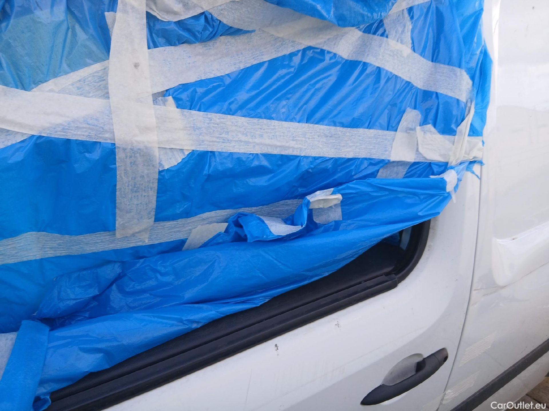  Nissan  NV200 NISSAN NV250 / 2019 / 4P / furgón 2pl 1.5dCi 70 kW (95 CV) L2H1 COMFORT #19