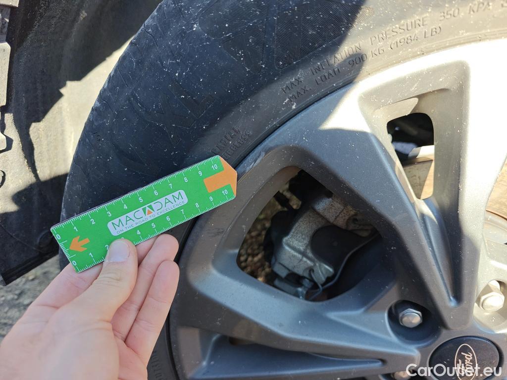  Ford  Kuga  Plug-In Hybrid ST-Line 2.5 225CV ATV E6d #50