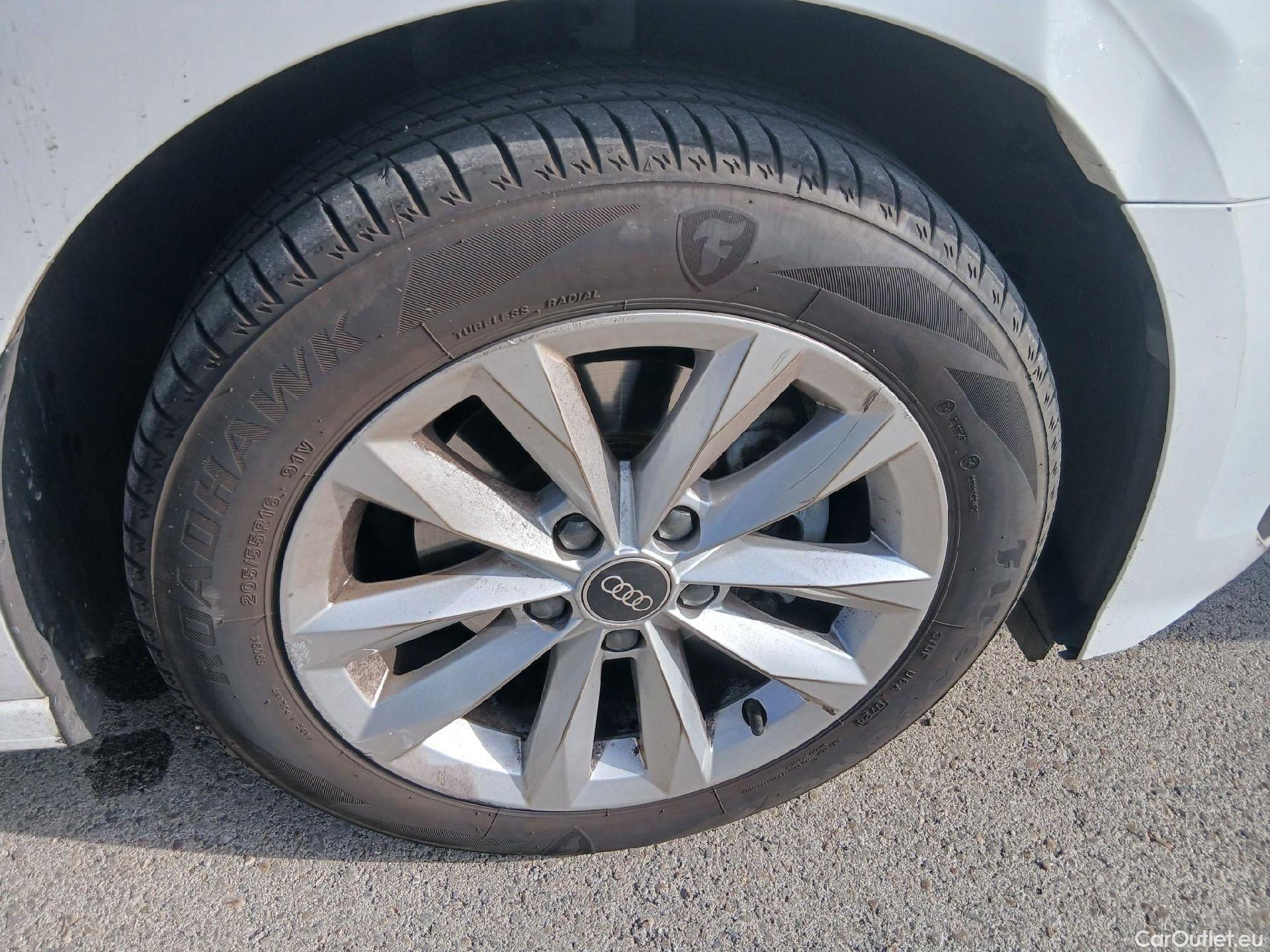  Audi  A3 AUDI  / 2020 / 5P / berlina con portón Sportback 30 TFSI 81kW (110CV) S tronic #11