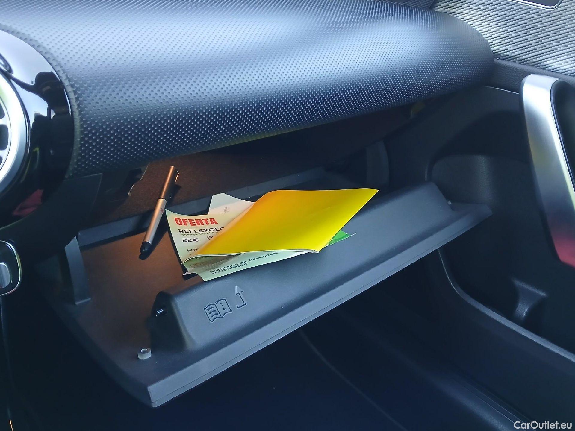  Mercedes  A-Klasse MERCEDES-BENZ Clase A / 2018 / 5P / berlina con portón A 180 d #1