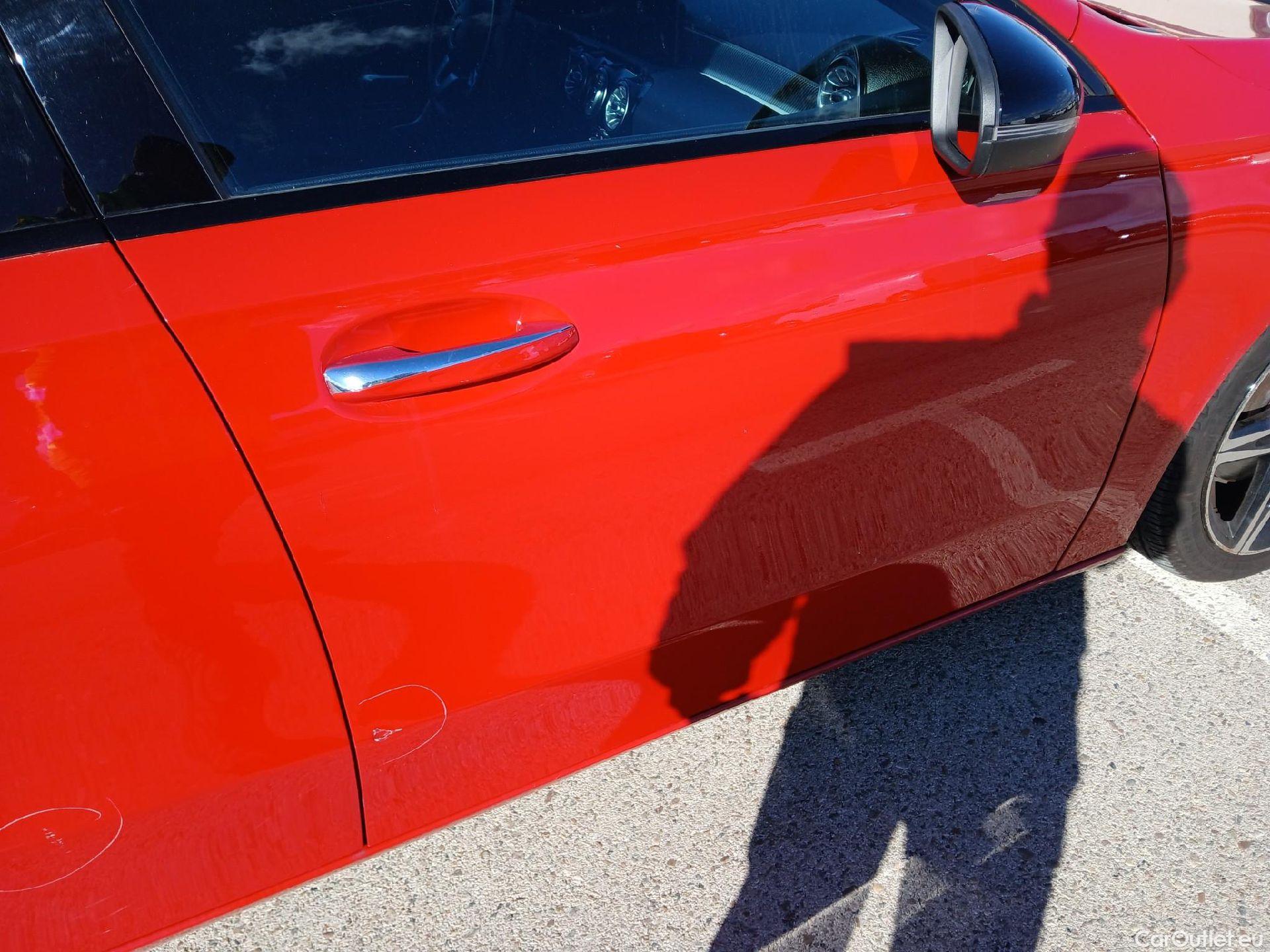  Mercedes  A-Klasse MERCEDES-BENZ Clase A / 2018 / 5P / berlina con portón A 180 d #34