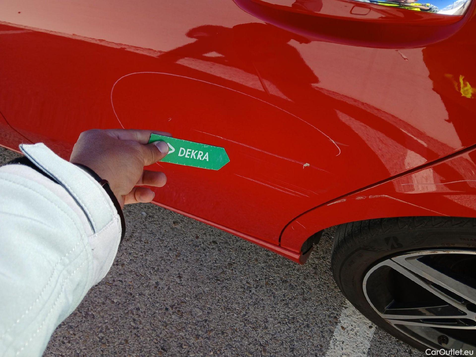  Mercedes  A-Klasse MERCEDES-BENZ Clase A / 2018 / 5P / berlina con portón A 180 d #23