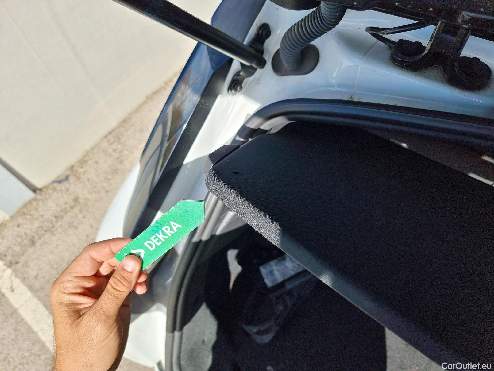  Land Rover  Range Rover LAND ROVER  Evoque / 2015 / 5P / todoterreno 2.0 D163 R-Dynamic S AUTO 4WD MHEV #4