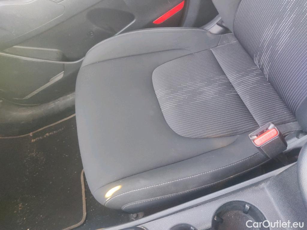  KIA  Sportage KIA  / 2022 / 5P / todoterreno 1.6 CRDi MHEV 100kW (136CV) Drive 4X2 #20