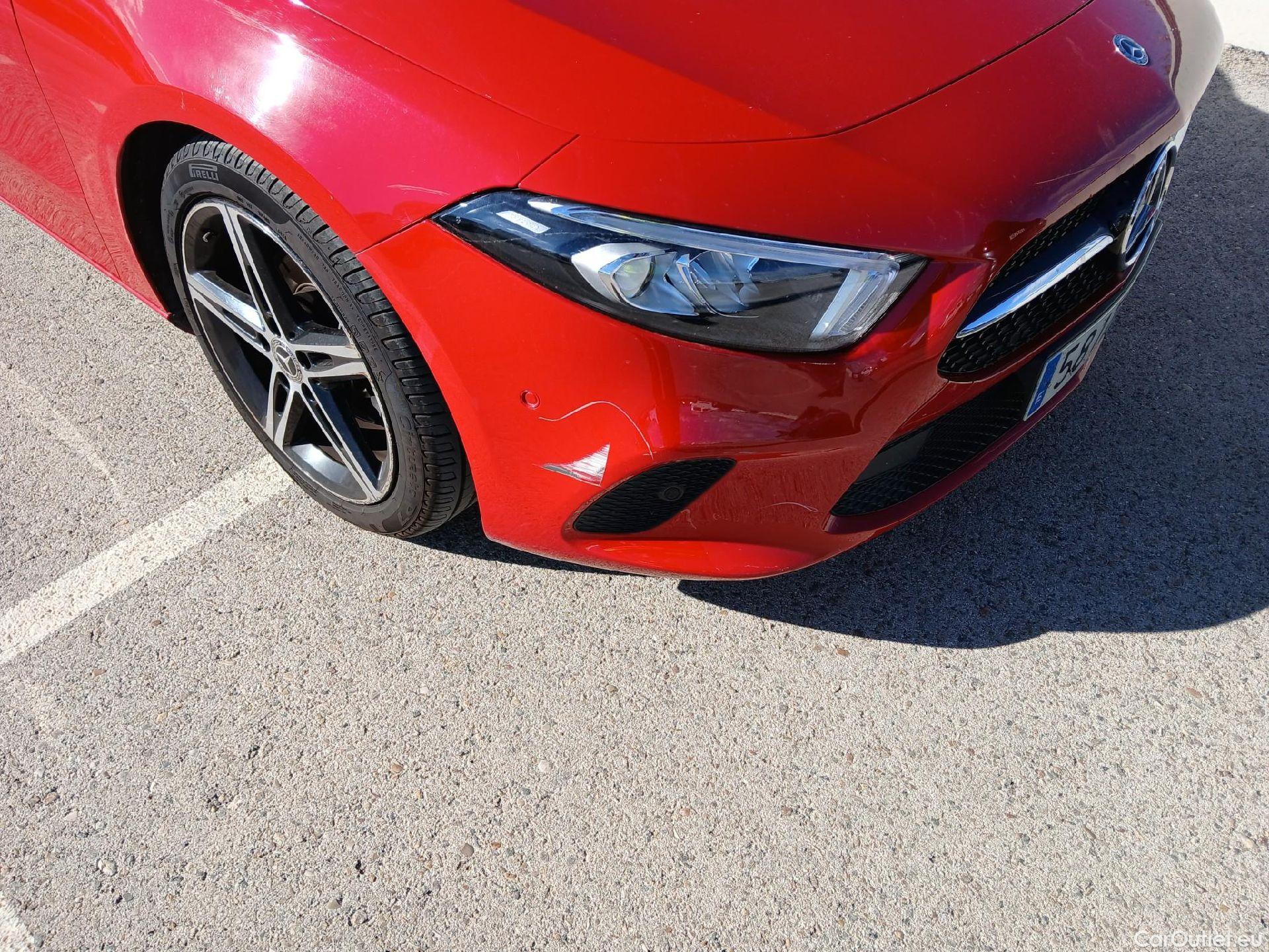  Mercedes  A-Klasse MERCEDES-BENZ Clase A / 2018 / 5P / berlina con portón A 180 d #18