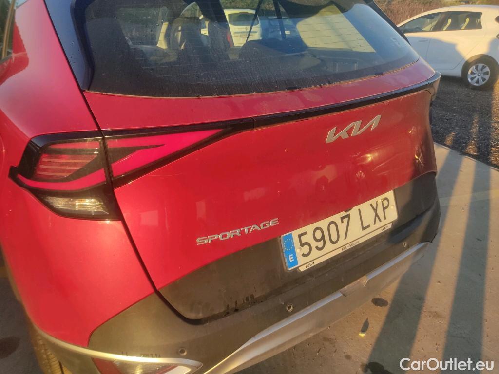  KIA  Sportage KIA  / 2022 / 5P / todoterreno 1.6 CRDi MHEV 100kW (136CV) Drive 4X2 #40