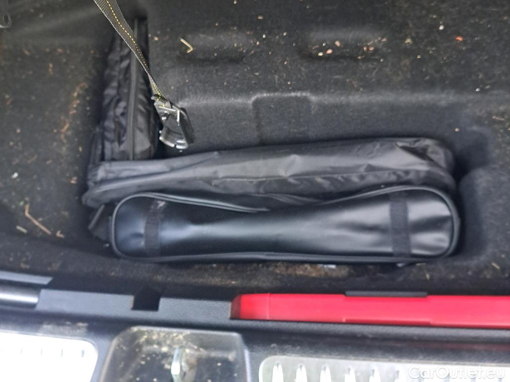  Mercedes  C-Klasse MERCEDES-BENZ Clase C / 2021 / 5P / familiar C 300 d Estate #19