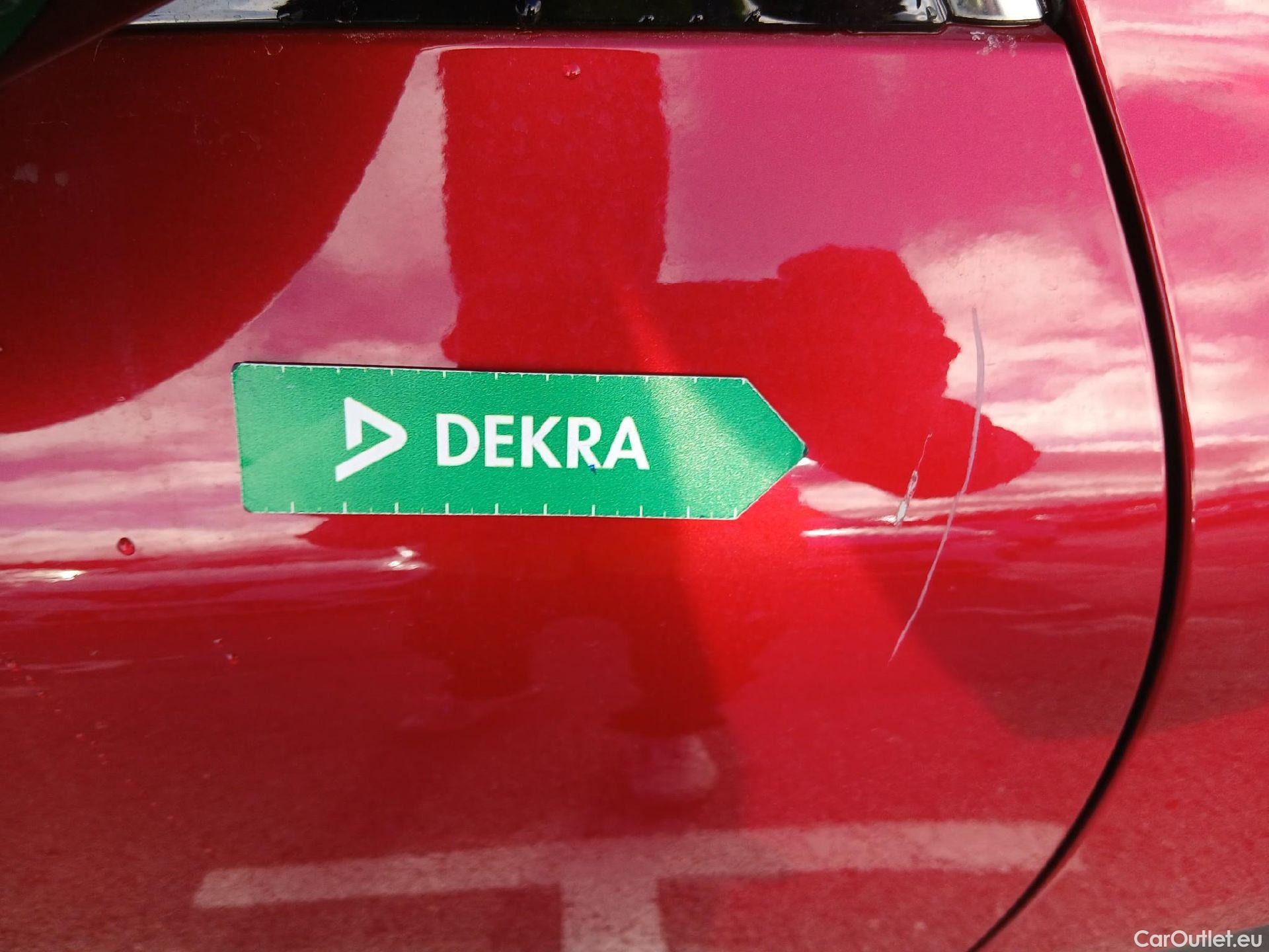  KIA  Niro KIA  / 2019 / 5P / crossover 1.6 GDi PHEV 104kW (141CV) Drive #29