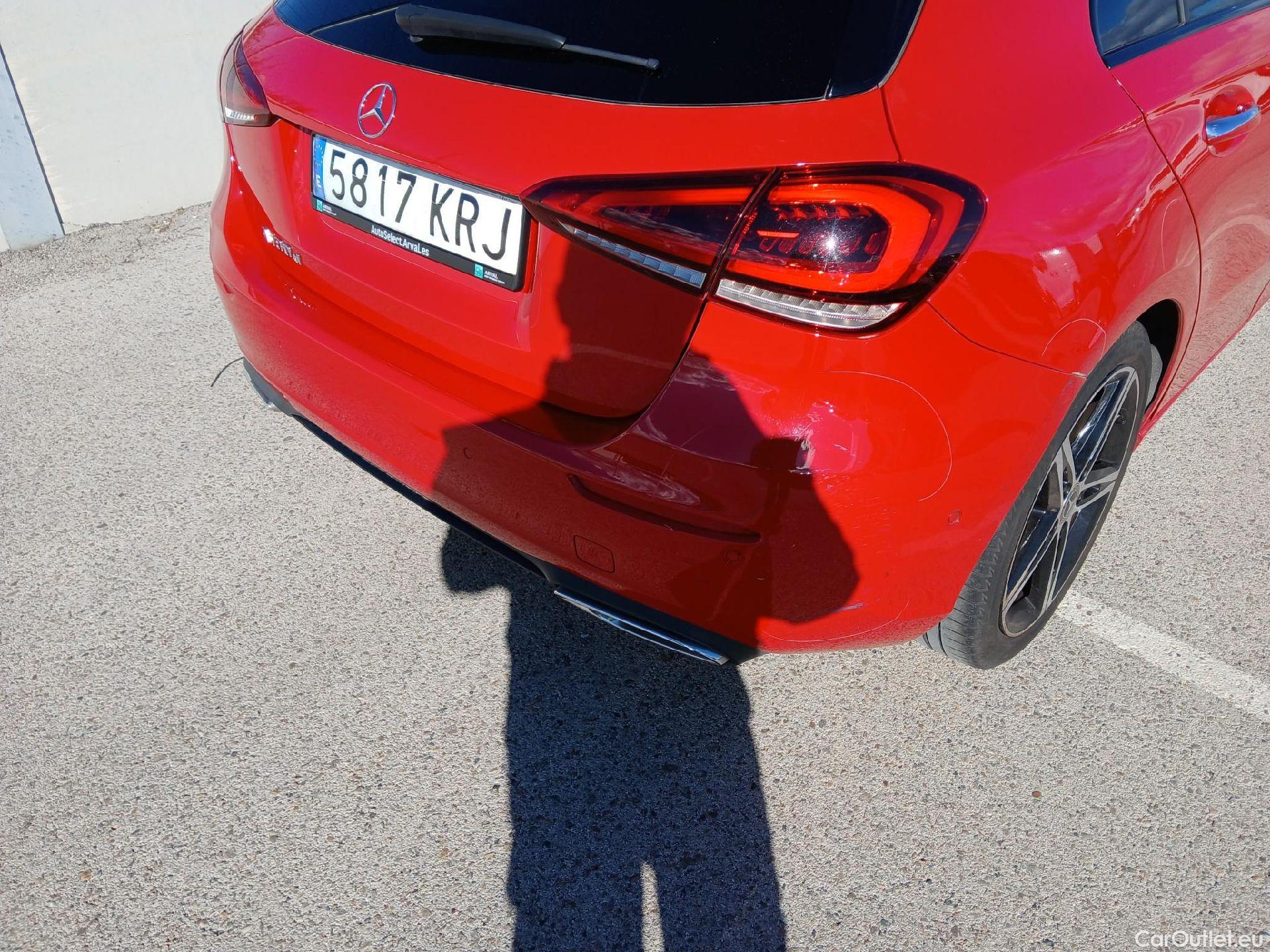  Mercedes  A-Klasse MERCEDES-BENZ Clase A / 2018 / 5P / berlina con portón A 180 d #27