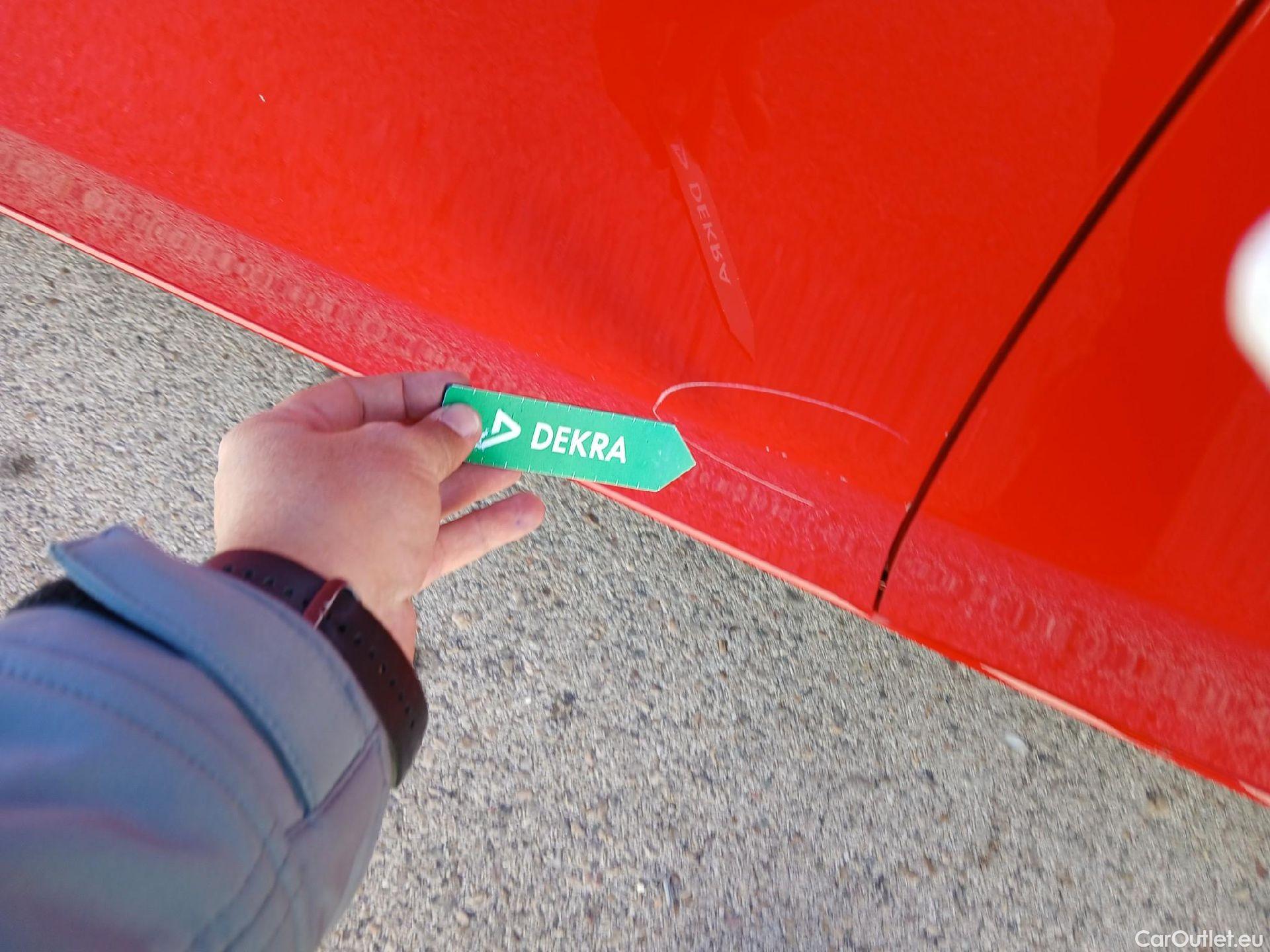  Mercedes  A-Klasse MERCEDES-BENZ Clase A / 2018 / 5P / berlina con portón A 180 d #22