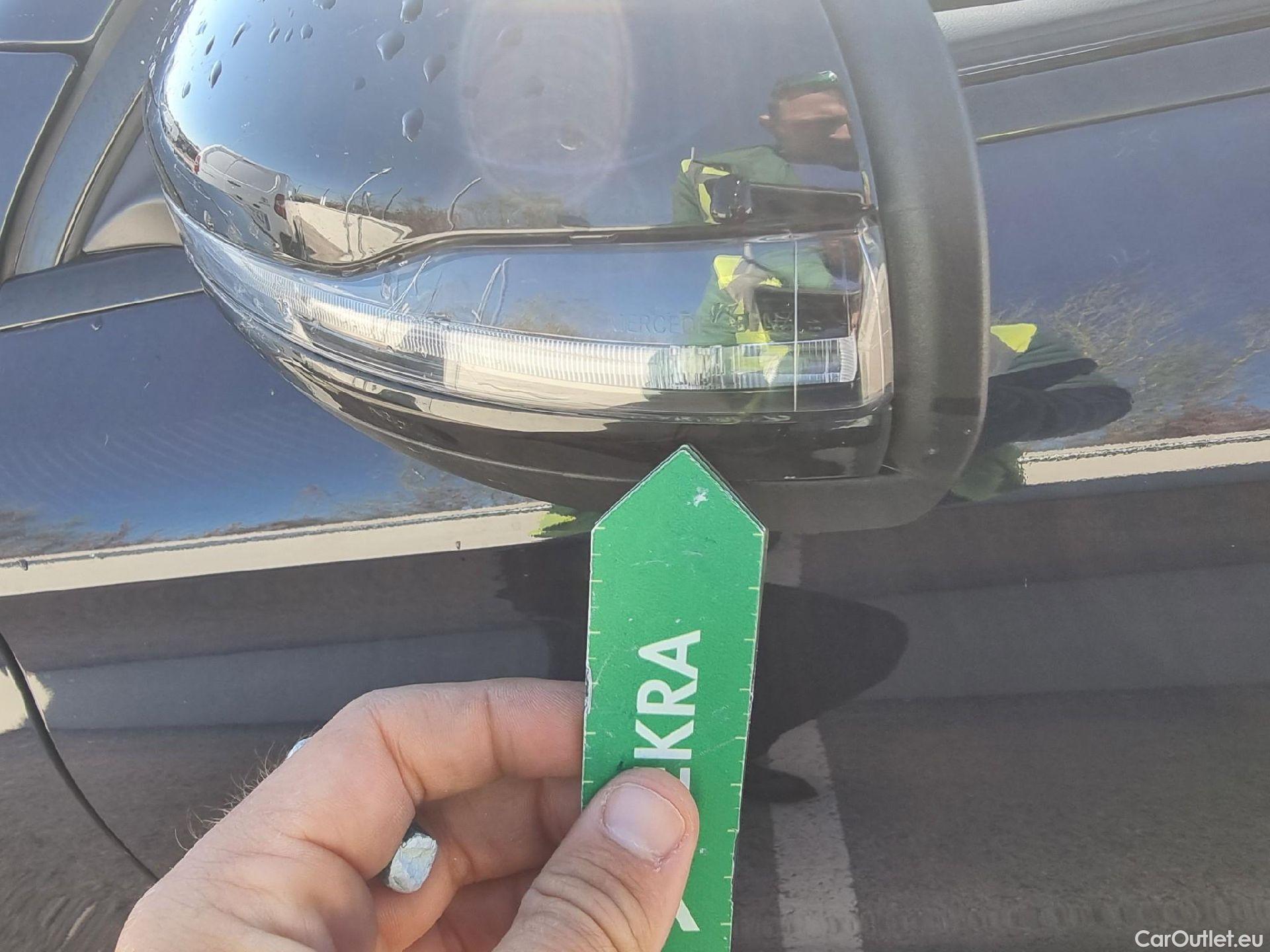  Mercedes  G-Klasee MERCEDES-BENZ Clase GLC / 2019 / 5P / todoterreno GLC 300 e 4MATIC #25