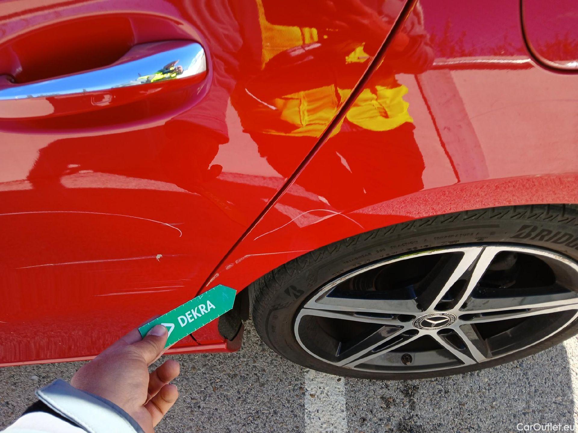  Mercedes  A-Klasse MERCEDES-BENZ Clase A / 2018 / 5P / berlina con portón A 180 d #26