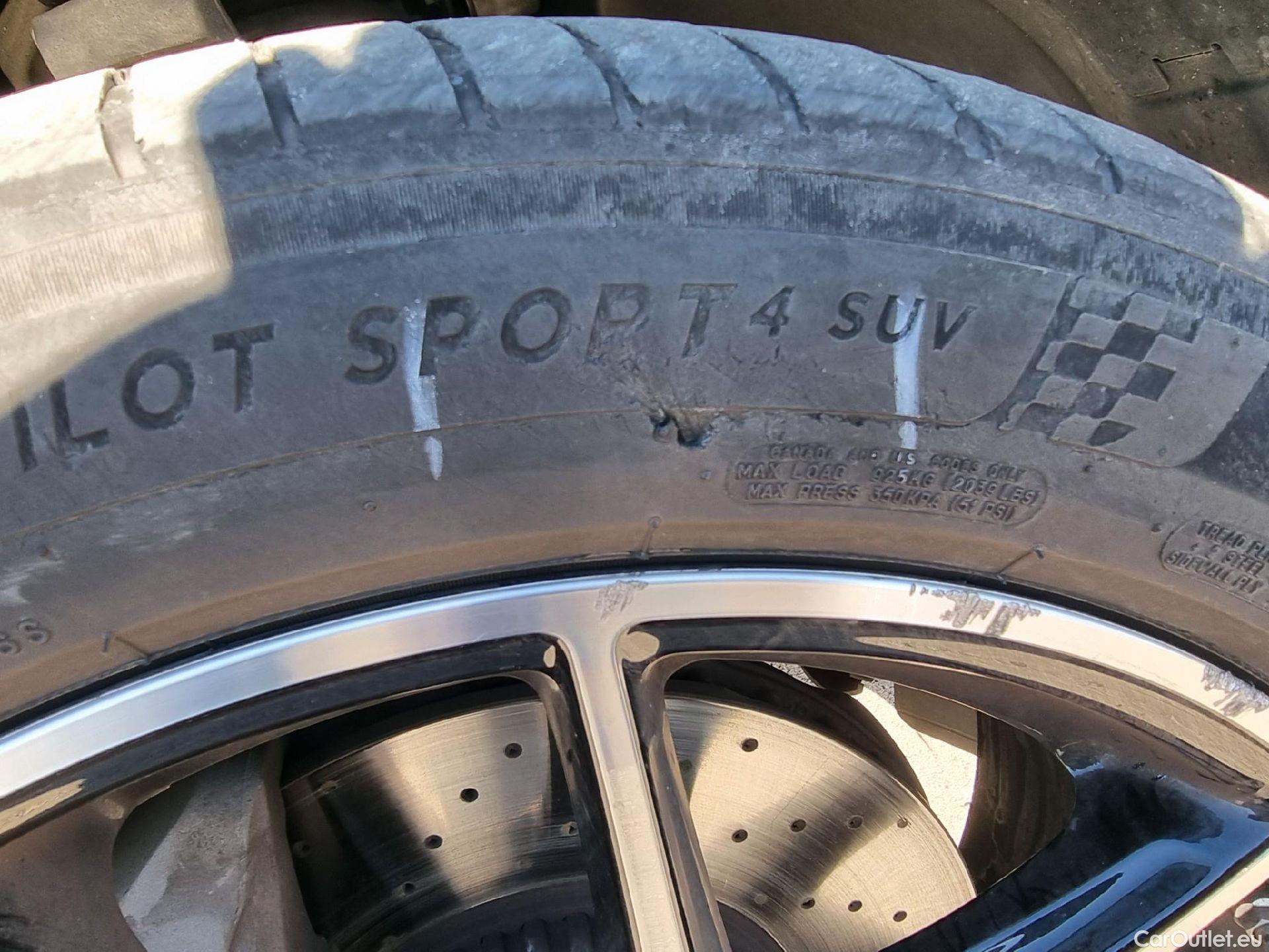  Mercedes  G-Klasee MERCEDES-BENZ Clase GLC / 2019 / 5P / todoterreno GLC 300 e 4MATIC #55