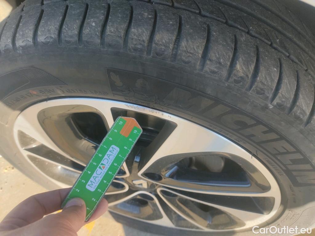  Renault  Laguna RENAULT  5p 3G berlina con portón Bose Edition 2.0 Energy dCi 130 eco2 #8