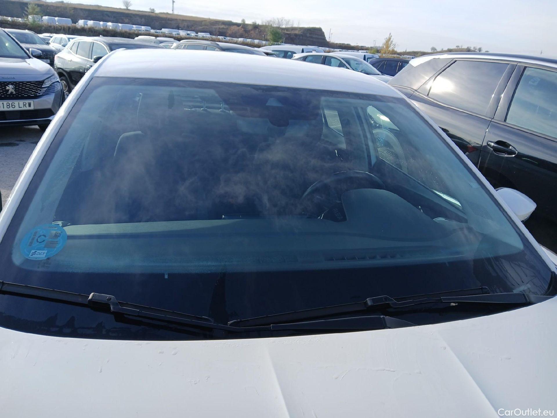  Skoda  Fabia SKODA  / 2021 / 5P / berlina con portón 1.0 MPI 59KW (80CV) Active #9