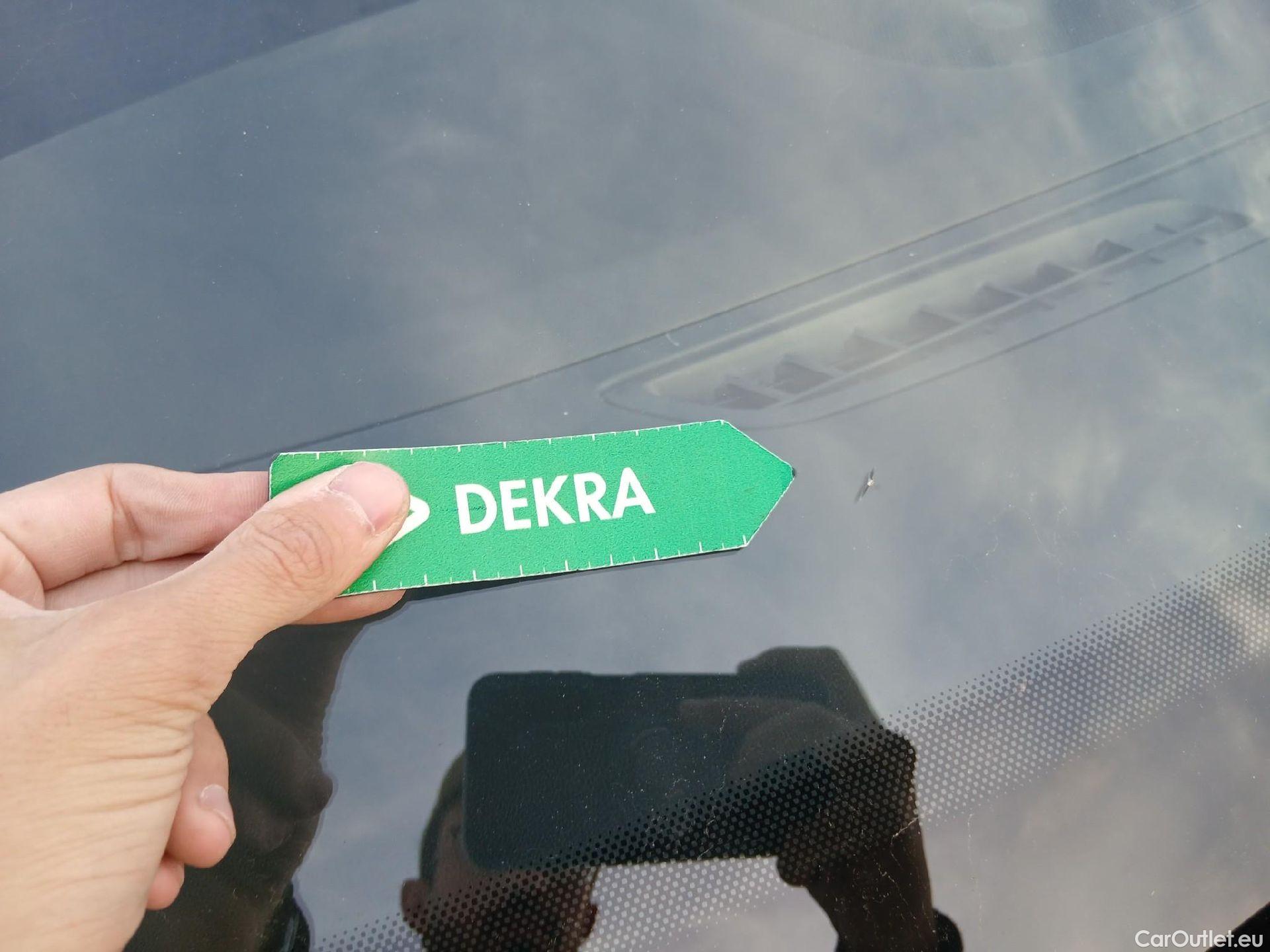  Opel  Corsa OPEL  / 2014 / 5P / berlina con portón 1.4 Expression 55kW (75CV) #3