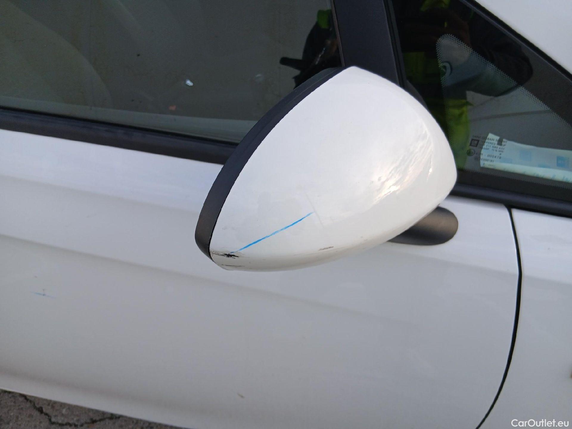  Opel  Corsa OPEL  / 2014 / 5P / berlina con portón 1.4 Expression 55kW (75CV) #35