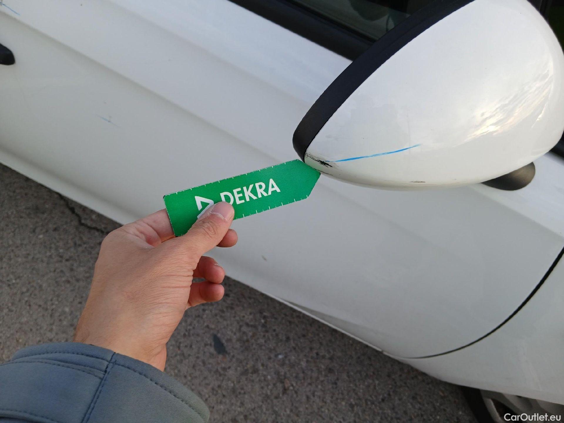  Opel  Corsa OPEL  / 2014 / 5P / berlina con portón 1.4 Expression 55kW (75CV) #36