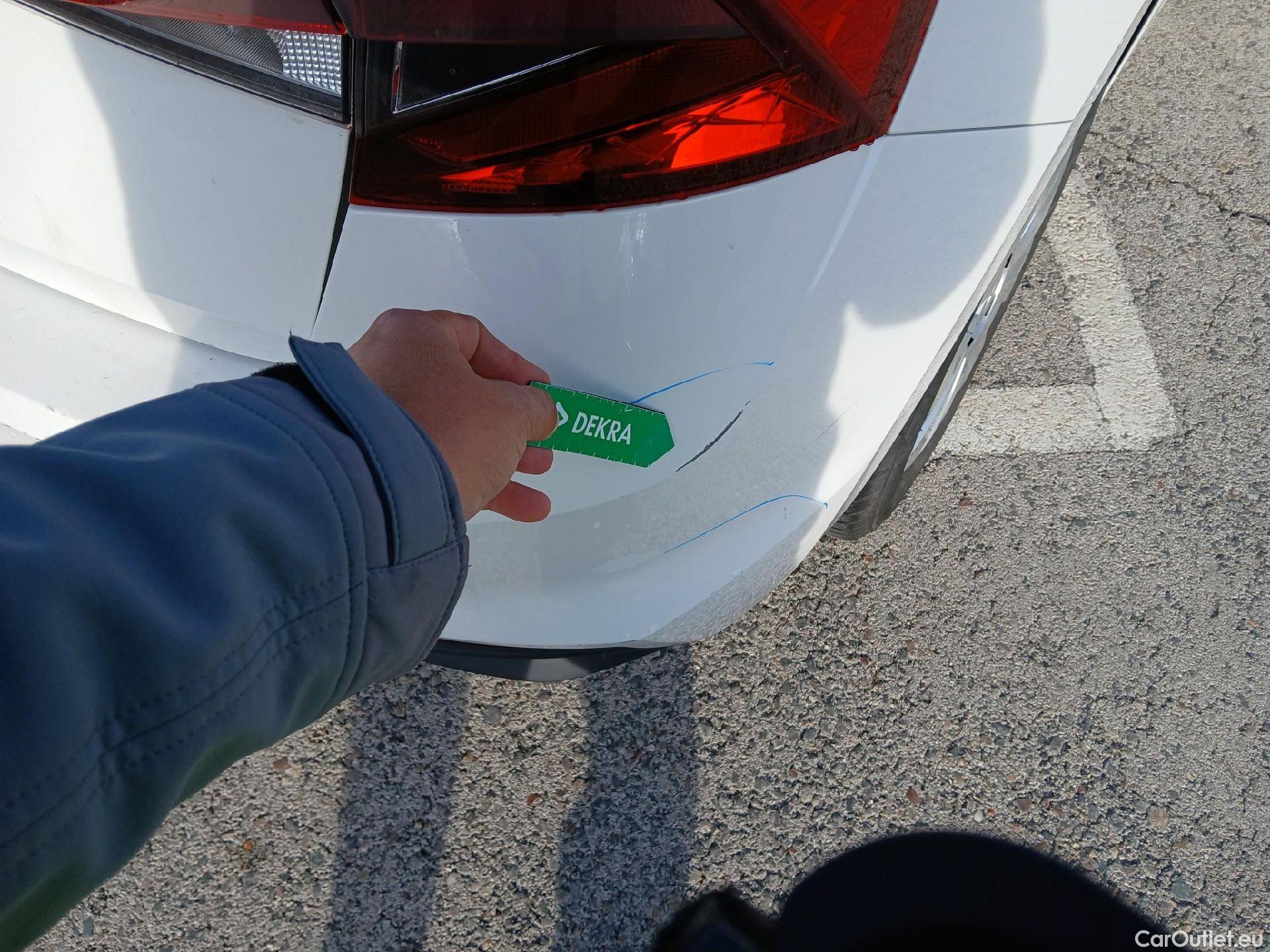  Skoda  Fabia SKODA  / 2021 / 5P / berlina con portón 1.0 MPI 59KW (80CV) Active #14