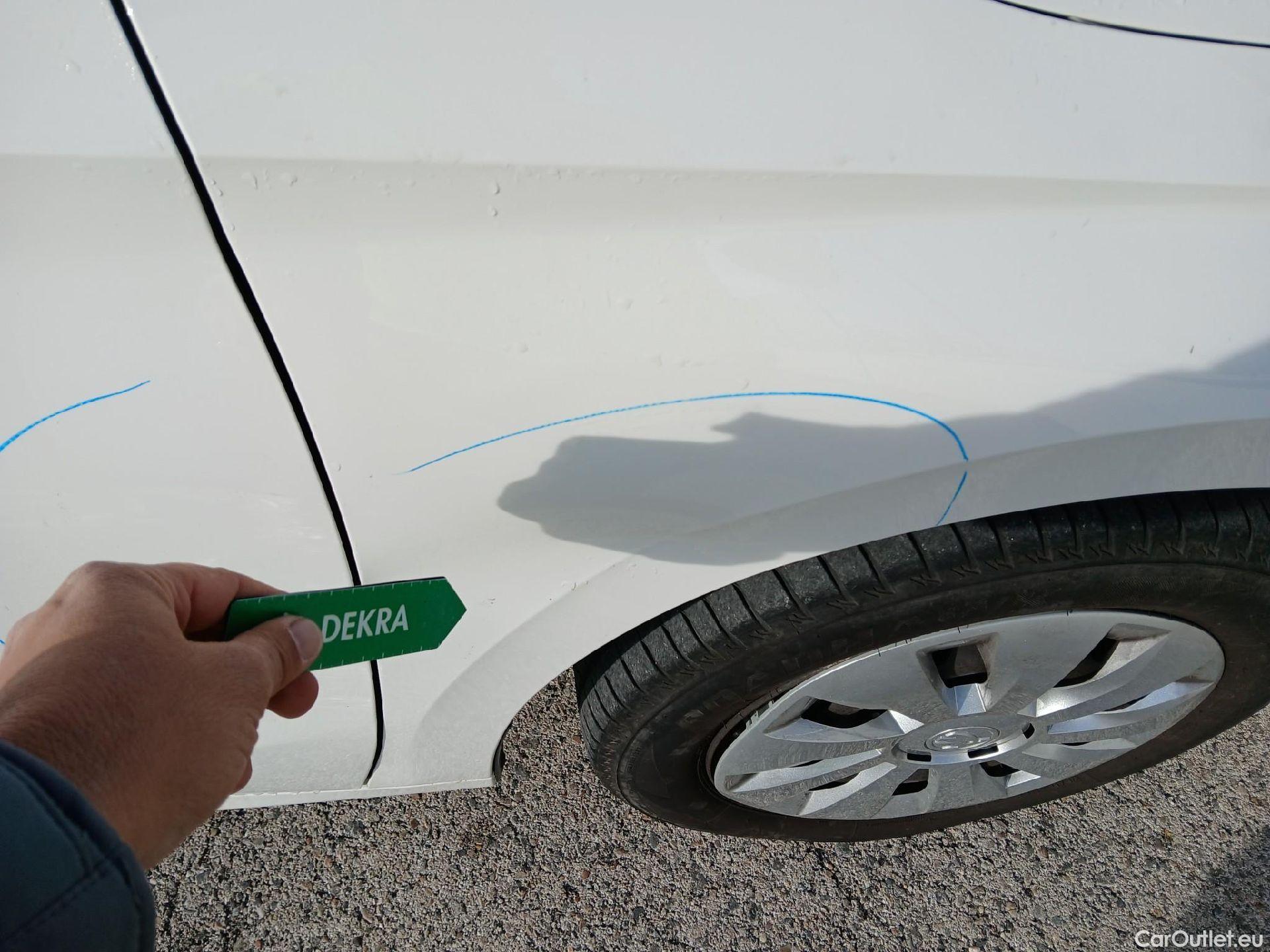  Skoda  Fabia SKODA  / 2021 / 5P / berlina con portón 1.0 MPI 59KW (80CV) Active #21