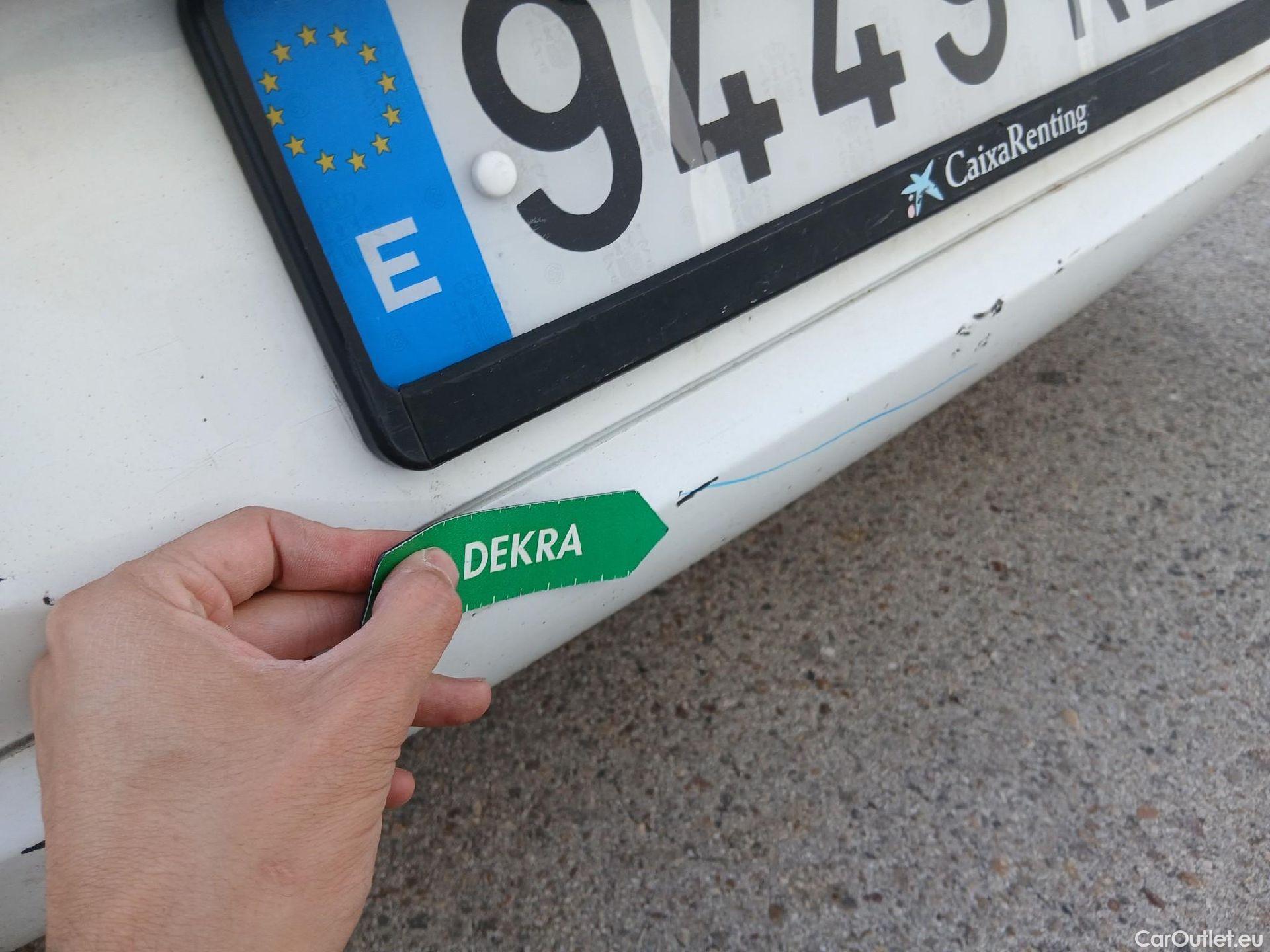  Opel  Corsa OPEL  / 2014 / 5P / berlina con portón 1.4 Expression 55kW (75CV) #21