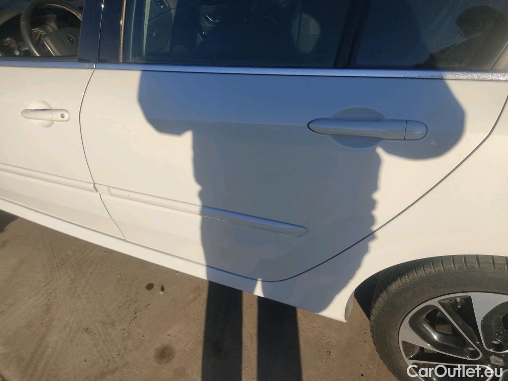  Renault  Laguna RENAULT  5p 3G berlina con portón Bose Edition 2.0 Energy dCi 130 eco2 #3