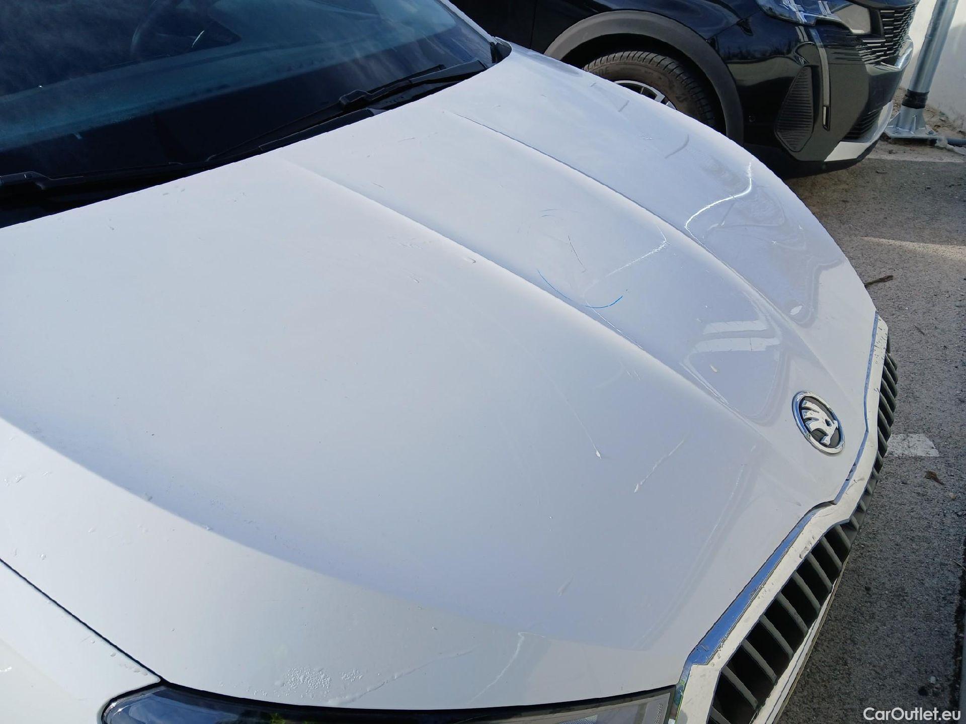  Skoda  Fabia SKODA  / 2021 / 5P / berlina con portón 1.0 MPI 59KW (80CV) Active #7