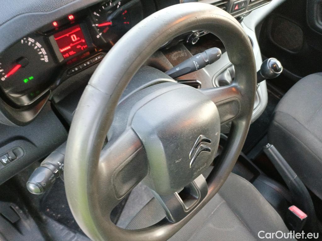  Citroen  Berlingo CITROEN  / 2018 / 3P / furgón derivado de turismo Talla M BlueHDi 100 CONTROL #45