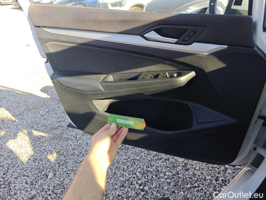  Volkswagen  Golf  VOLKSWAGEN / 2020 / 5P / berlina con portón Life 1.0 eTSI 81kW (110CV) DSG #10