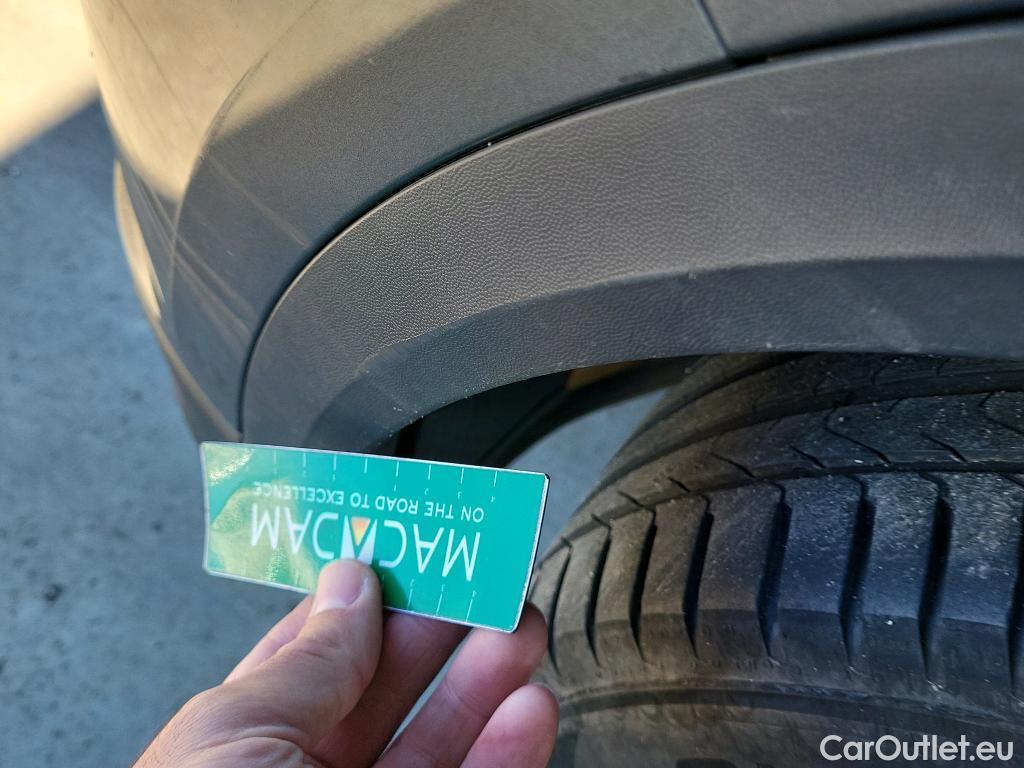  Volkswagen  T-ROC VOLKSWAGEN  / 2017 / 5P / todoterreno Edition 1.0 TSI 85kW (115CV) #19