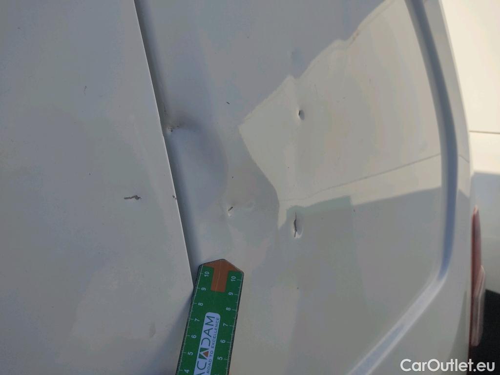  Citroen  Berlingo CITROEN  / 2018 / 4P / furgón derivado de turismo Talla XL BlueHDi 100 CONTROL #4