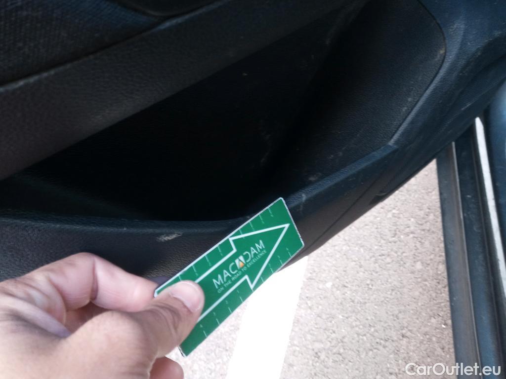  Volkswagen  T-ROC VOLKSWAGEN  / 2017 / 5P / todoterreno Advance 2.0 TDI 110kW (150CV) DSG (AC2) #7