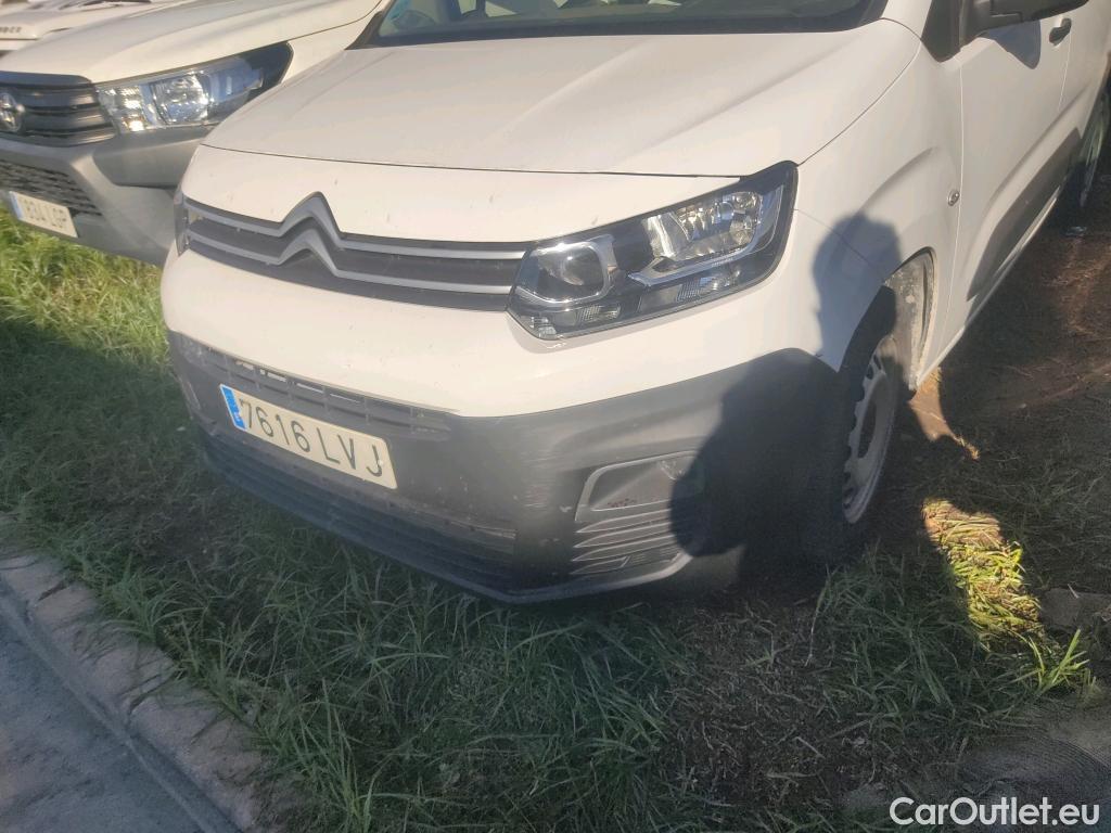  Citroen  Berlingo CITROEN  / 2018 / 4P / furgón derivado de turismo Talla XL BlueHDi 100 CONTROL #9