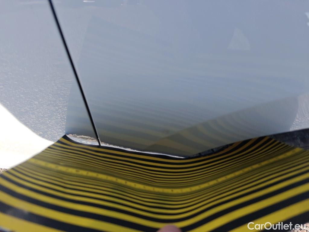  Volkswagen  Golf  VOLKSWAGEN / 2020 / 5P / berlina con portón Life 1.0 eTSI 81kW (110CV) DSG #3