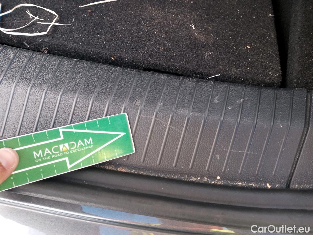  Volkswagen  T-ROC VOLKSWAGEN  / 2017 / 5P / todoterreno Advance 2.0 TDI 110kW (150CV) DSG (AC2) #11