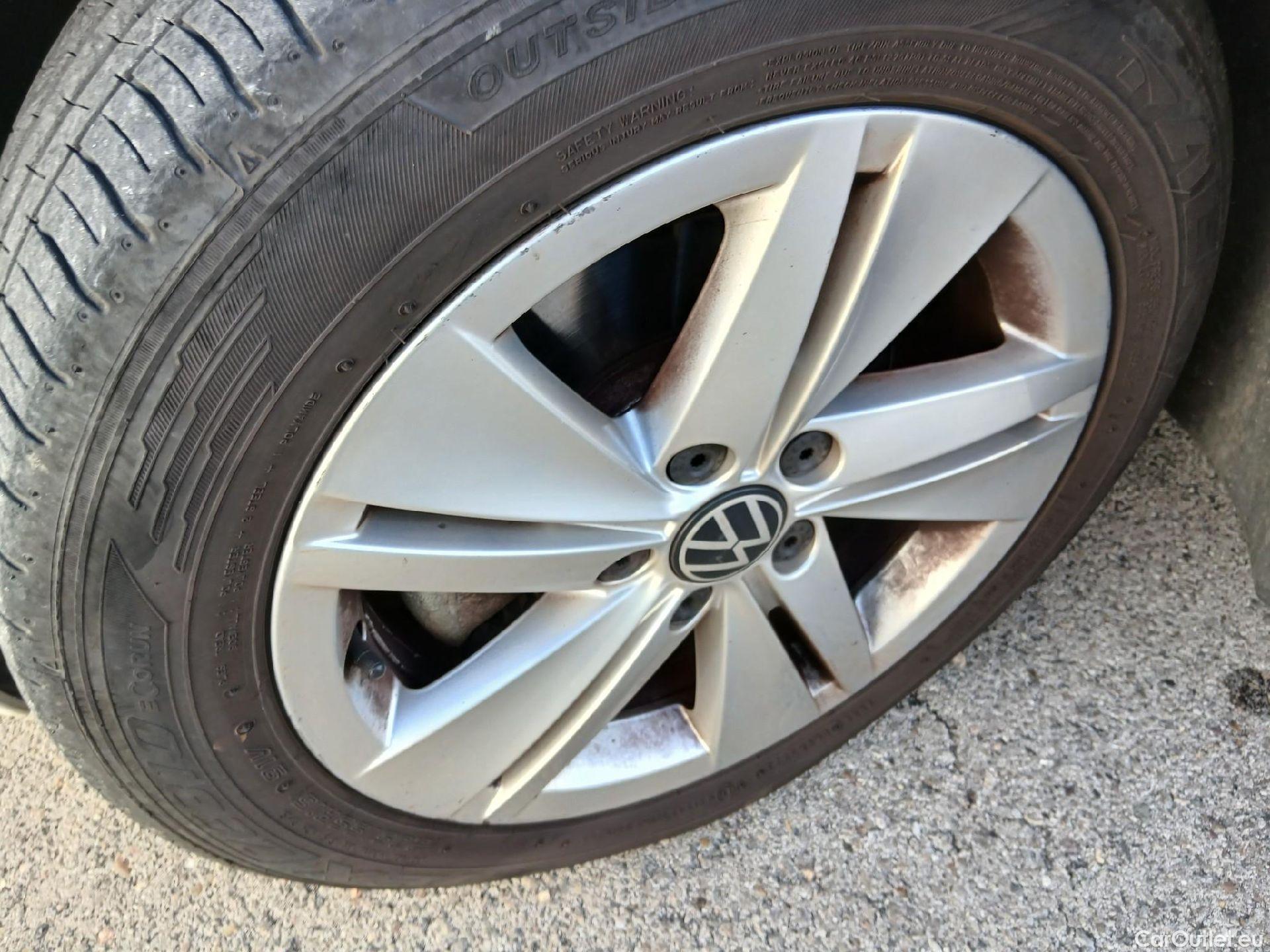  Volkswagen  Golf  VOLKSWAGEN / 2020 / 5P / berlina con portón 2.0 TDI 85kW (115CV) #6