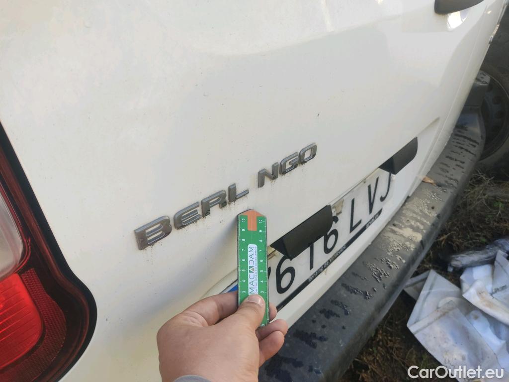  Citroen  Berlingo CITROEN  / 2018 / 4P / furgón derivado de turismo Talla XL BlueHDi 100 CONTROL #13