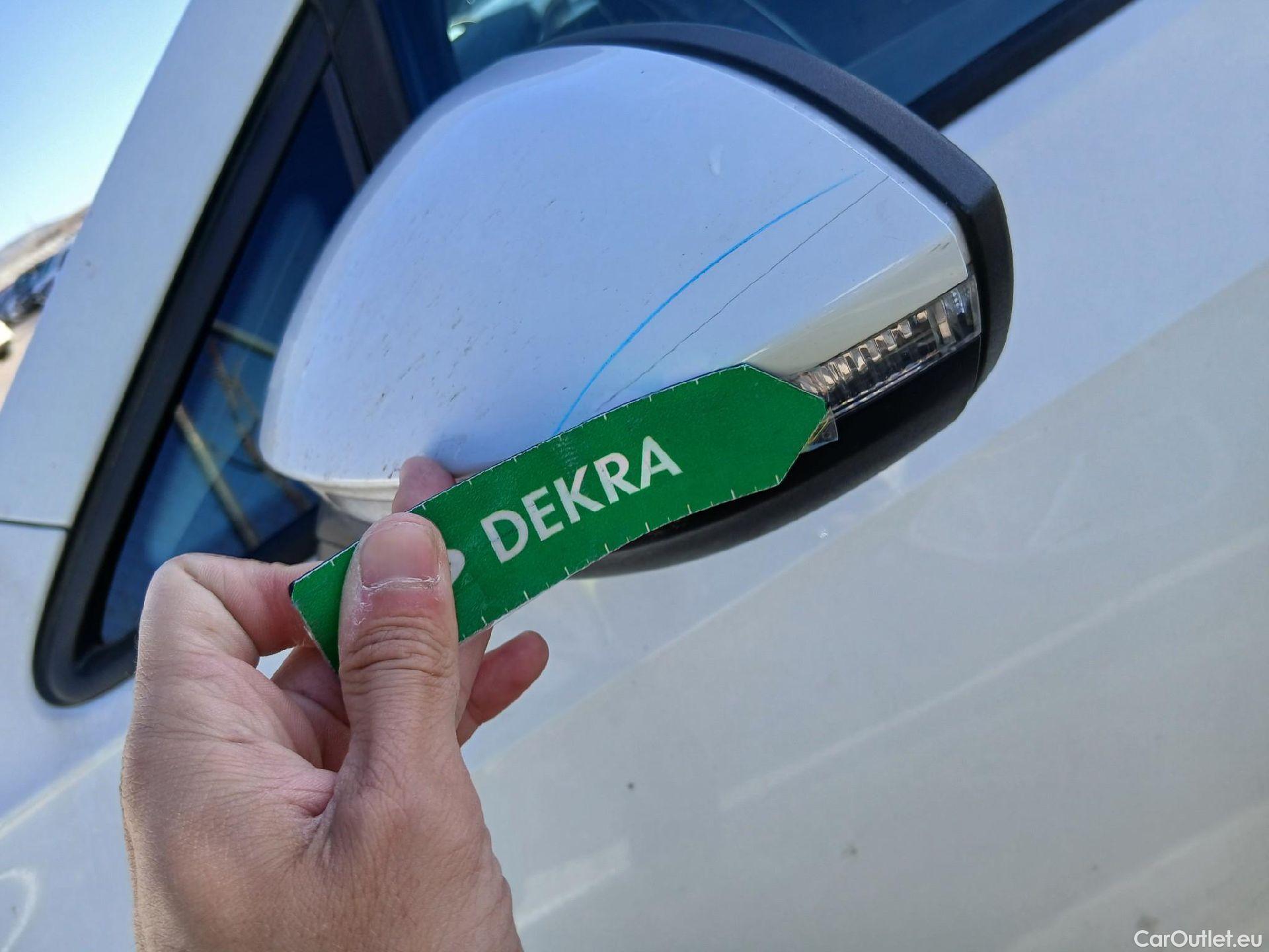  Volkswagen  Golf  VOLKSWAGEN / 2020 / 5P / berlina con portón 2.0 TDI 85kW (115CV) #10