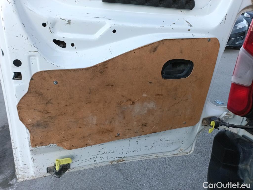  Citroen  Berlingo CITROEN  / 2018 / 3P / furgón derivado de turismo Talla M BlueHDi 100 CONTROL #26