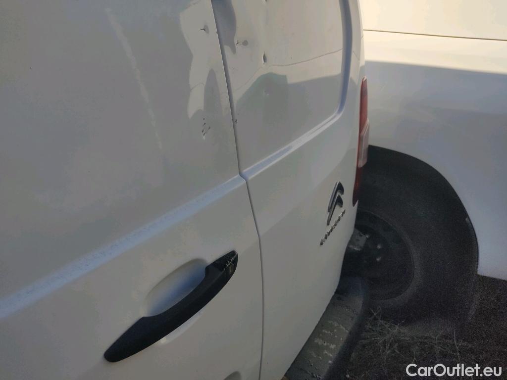  Citroen  Berlingo CITROEN  / 2018 / 4P / furgón derivado de turismo Talla XL BlueHDi 100 CONTROL #3
