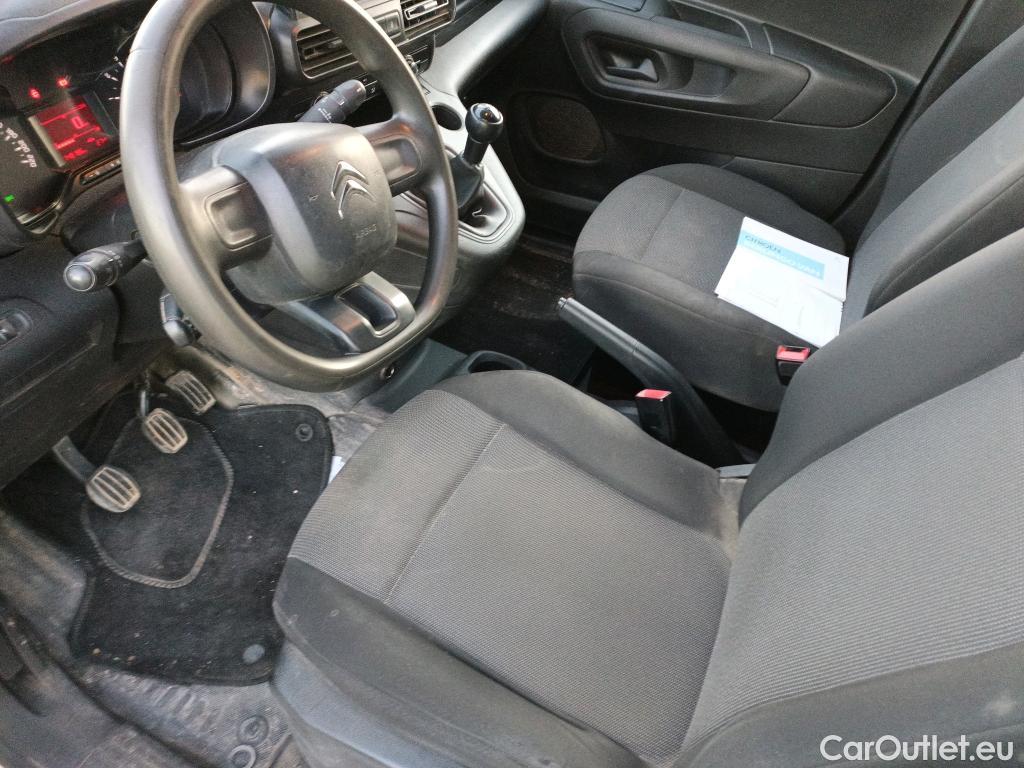  Citroen  Berlingo CITROEN  / 2018 / 3P / furgón derivado de turismo Talla M BlueHDi 100 CONTROL #24