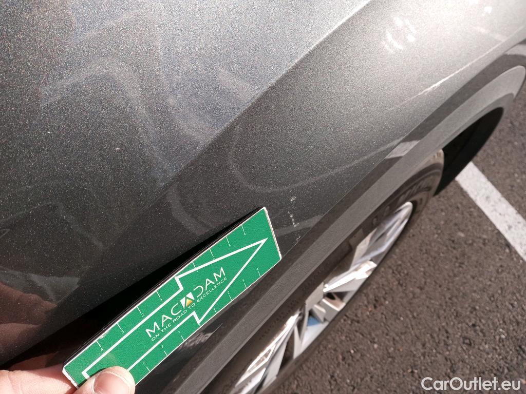  Volkswagen  T-ROC VOLKSWAGEN  / 2017 / 5P / todoterreno Advance 2.0 TDI 110kW (150CV) DSG (AC2) #29